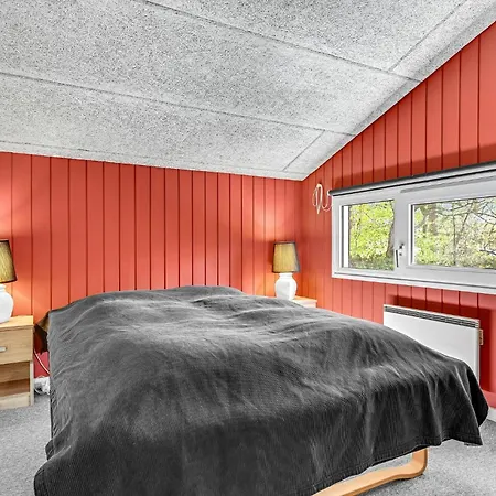 Awesome In Glesborg With Kitchen Nyaraló *