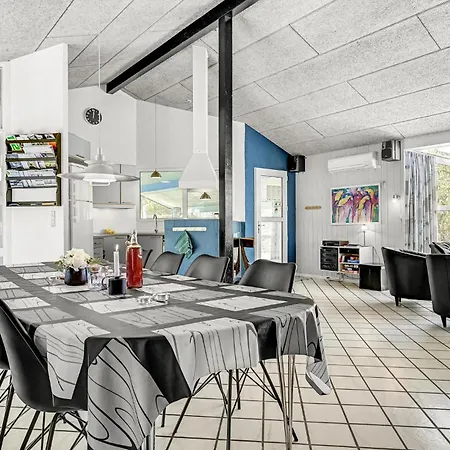 Awesome In Glesborg With Kitchen * Glesborg