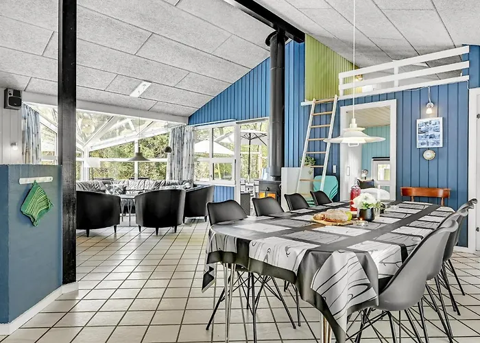 Awesome In With Kitchen Дом отдыха *