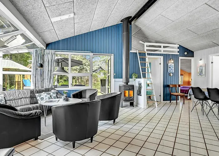 Дом отдыха Awesome In With Kitchen